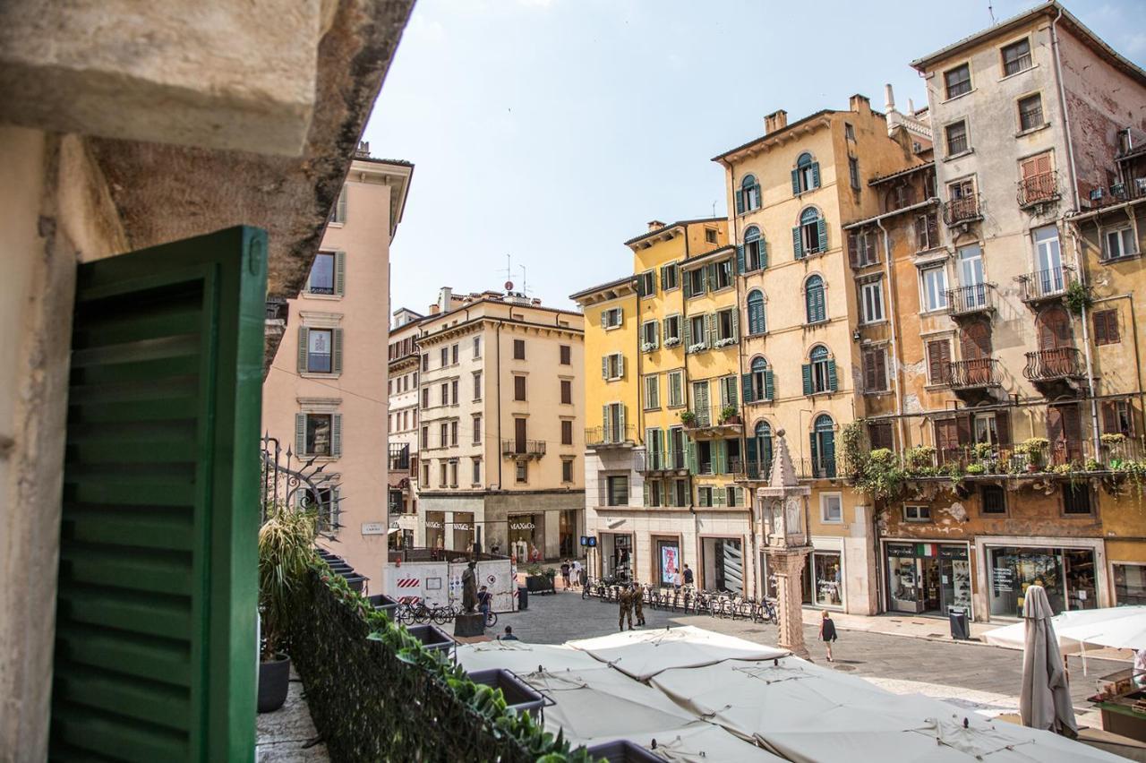 Hotel Aurelia Luxury - Piazza delle Erbe Verona Esterno foto