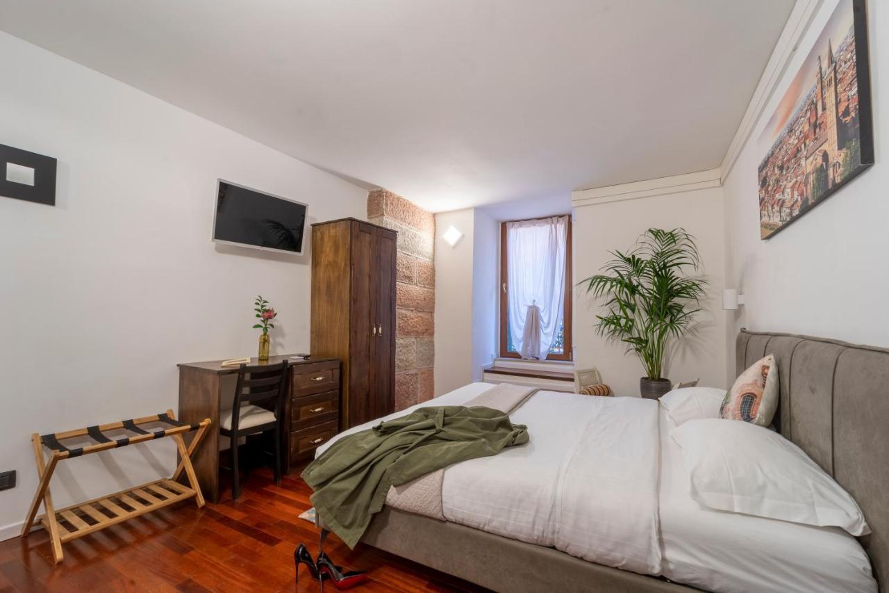 Hotel Aurelia Luxury - Piazza delle Erbe Verona Esterno foto